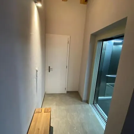 Penthouse Access , 6 Bedroom, 6 Baths By Jolidi *