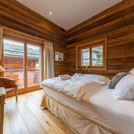 Penthouse Access , 6 Bedroom, 6 Baths By Jolidi