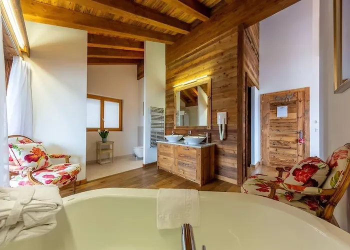 Penthouse Access , 6 Bedroom, 6 Baths By Jolidi *