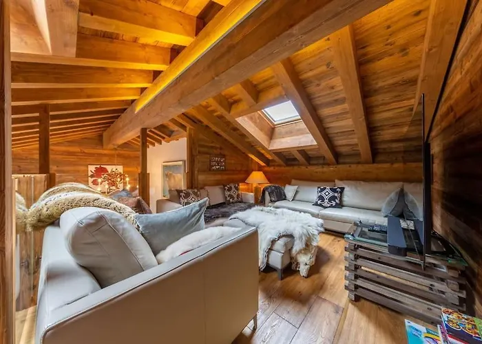 Penthouse Access , 6 Bedroom, 6 Baths By Jolidi