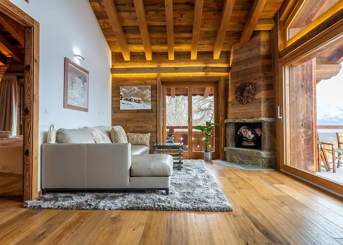 Penthouse Access , 6 Bedroom, 6 Baths By Jolidi