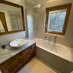 Penthouse Access , 6 Bedroom, 6 Baths By Jolidi Apartman