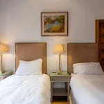 Penthouse Access , 6 Bedroom, 6 Baths By Jolidi 公寓